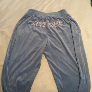love sick sweat pants boyfriend style